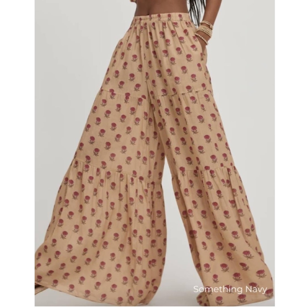ISO!!! Something Navy XXS or XS pants